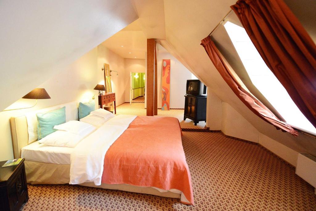 Romantik Hotel Jagdhaus Waldfrieden Bilsen الغرفة الصورة